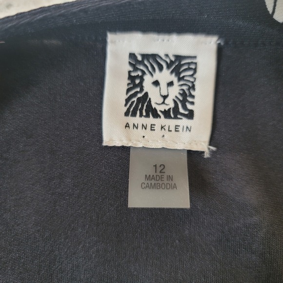 Anne Klein Dress Women 12 Black Pink Cherries Fit Flare Elastic Waist Feminine - Picture 7 of 11